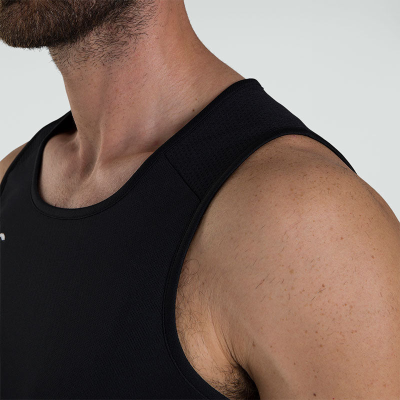 Canterbury Club Dry Singlet Model close up shoulder